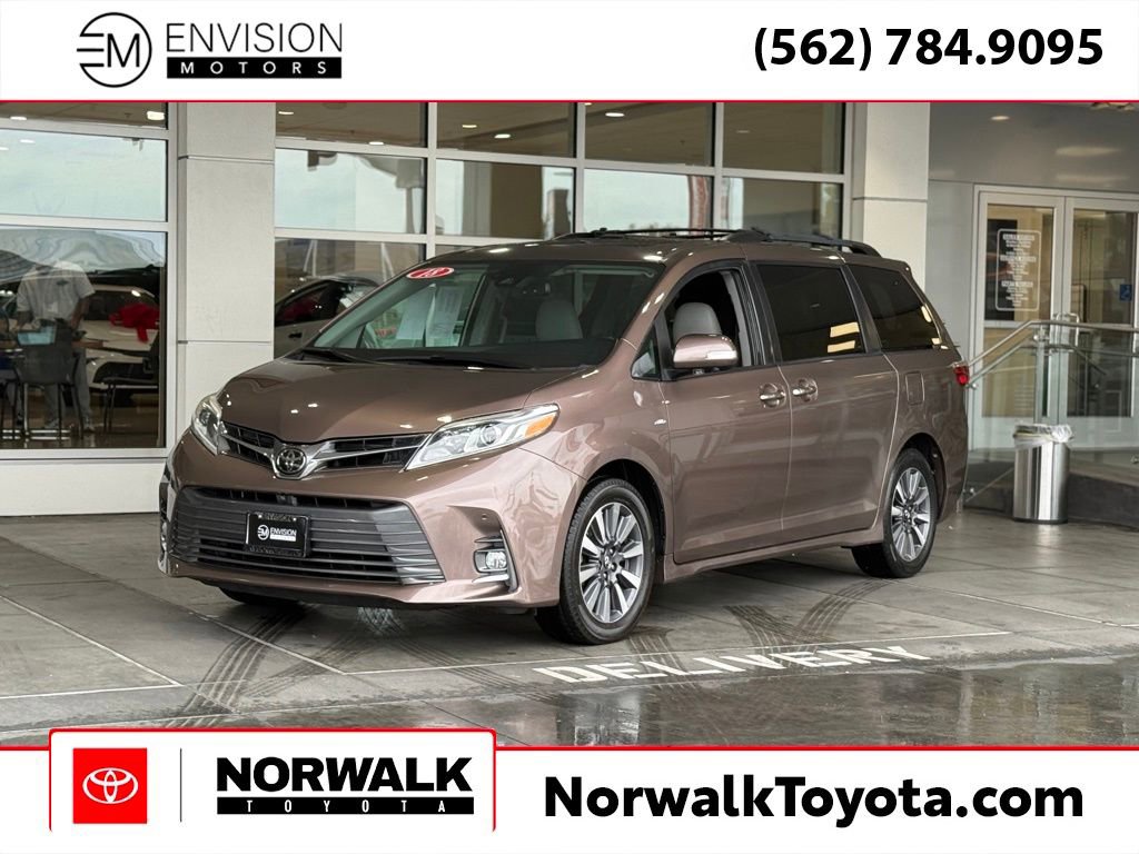 Used 2018 Toyota Sienna Limited Premium w/ Carpet Mat Package