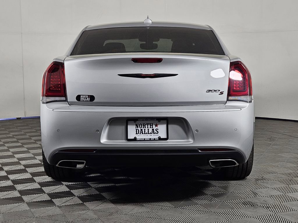 Used 2023 Chrysler 300 S image 4