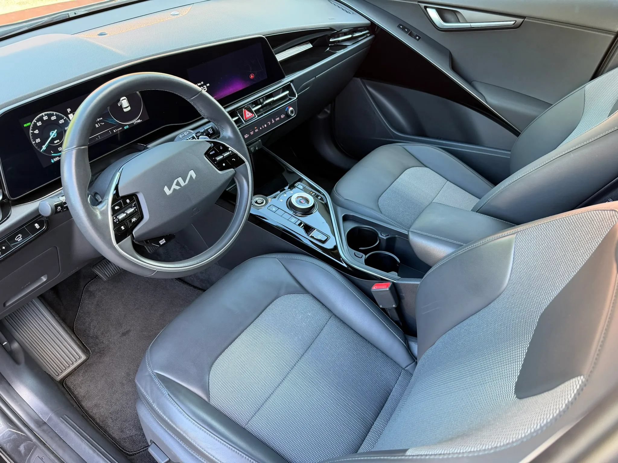 Used 2024 Kia Niro Wind FWD image 13