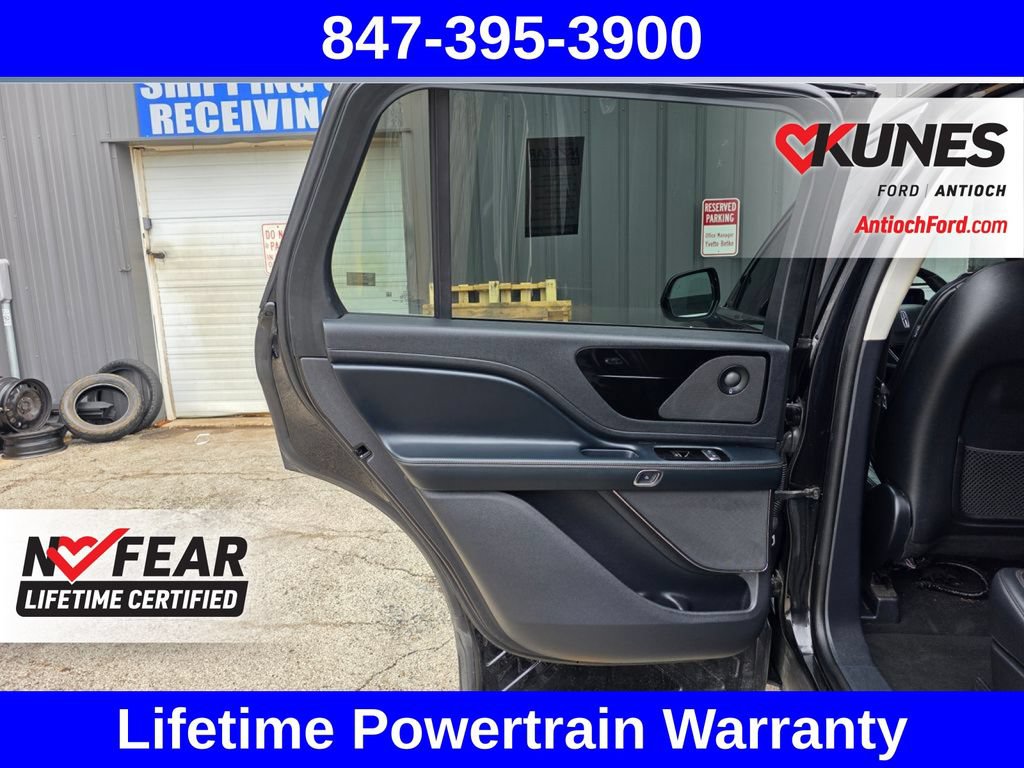Used 2025 Lincoln Aviator AWD image 26