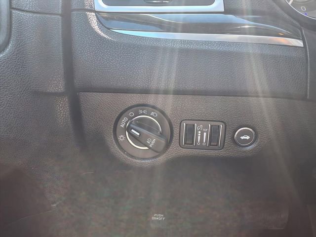 Used 2021 Chrysler 300 Touring L image 17