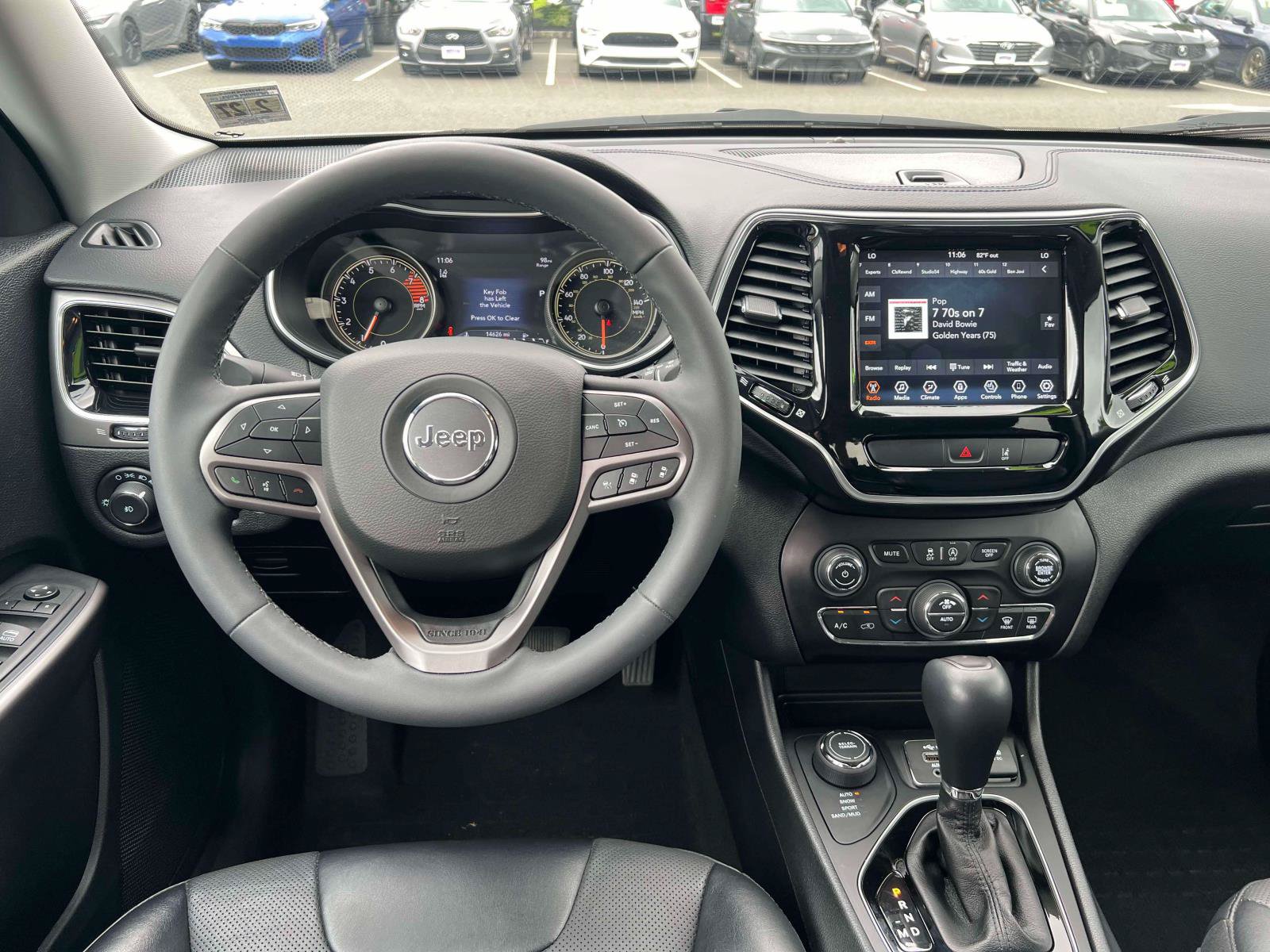 Used 2022 Jeep Cherokee Limited w/ Mopar Interior Package AWD/4WD image 25