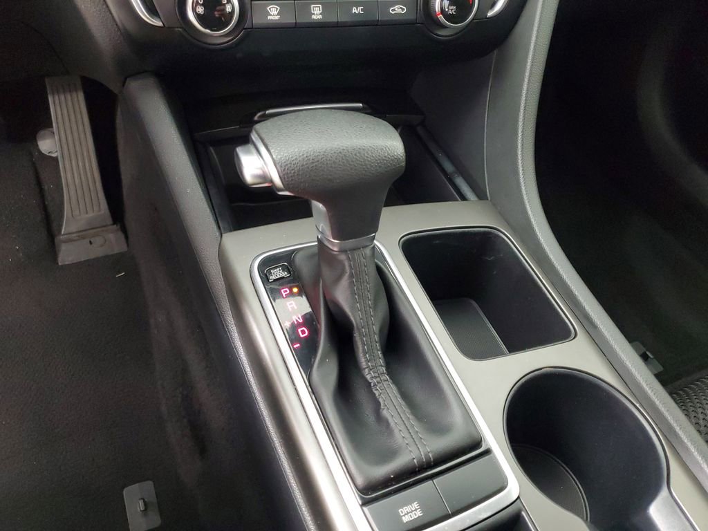 Used 2020 Kia Optima LX image 17