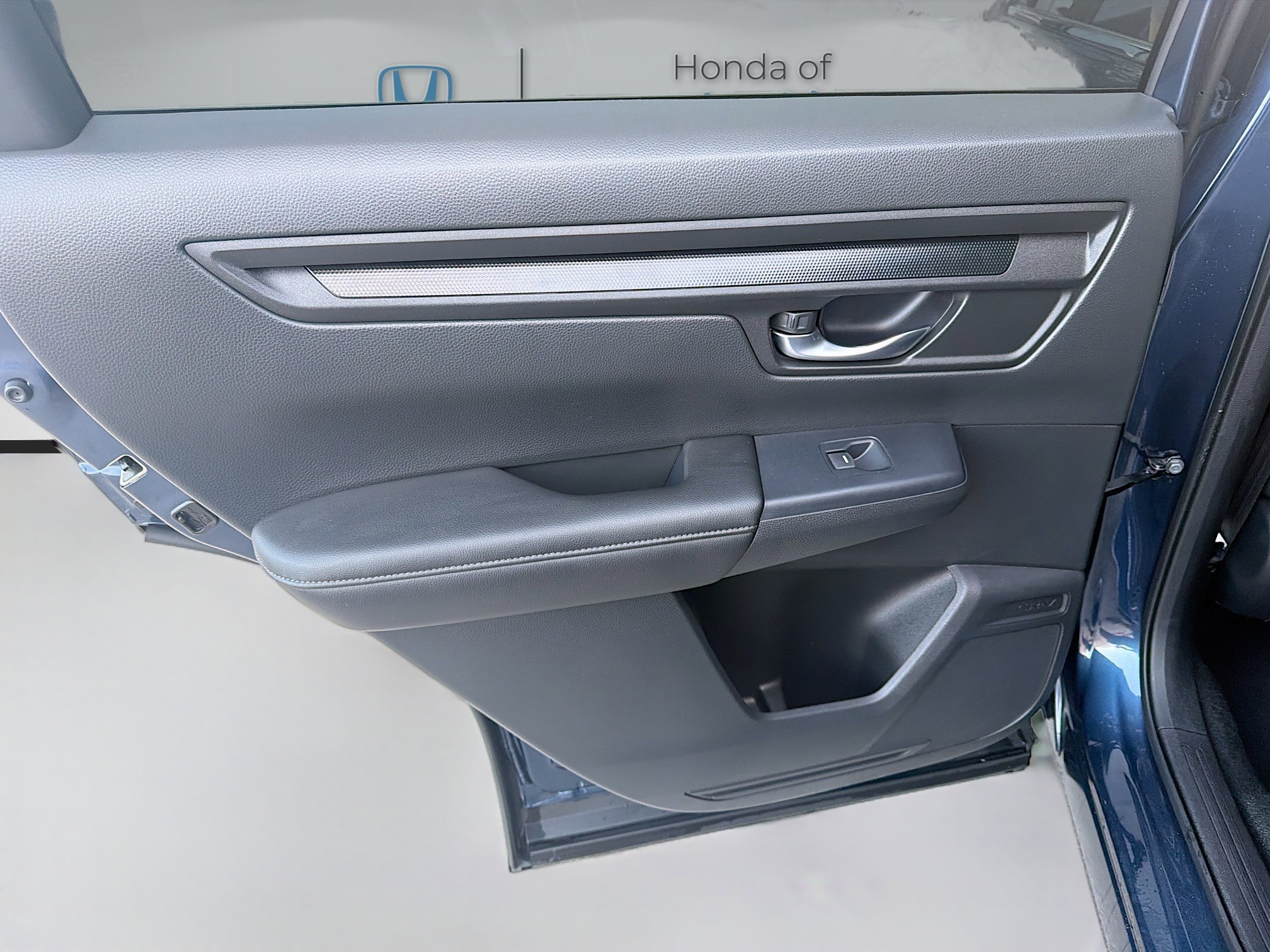Certified 2025 Honda CR-V LX image 25