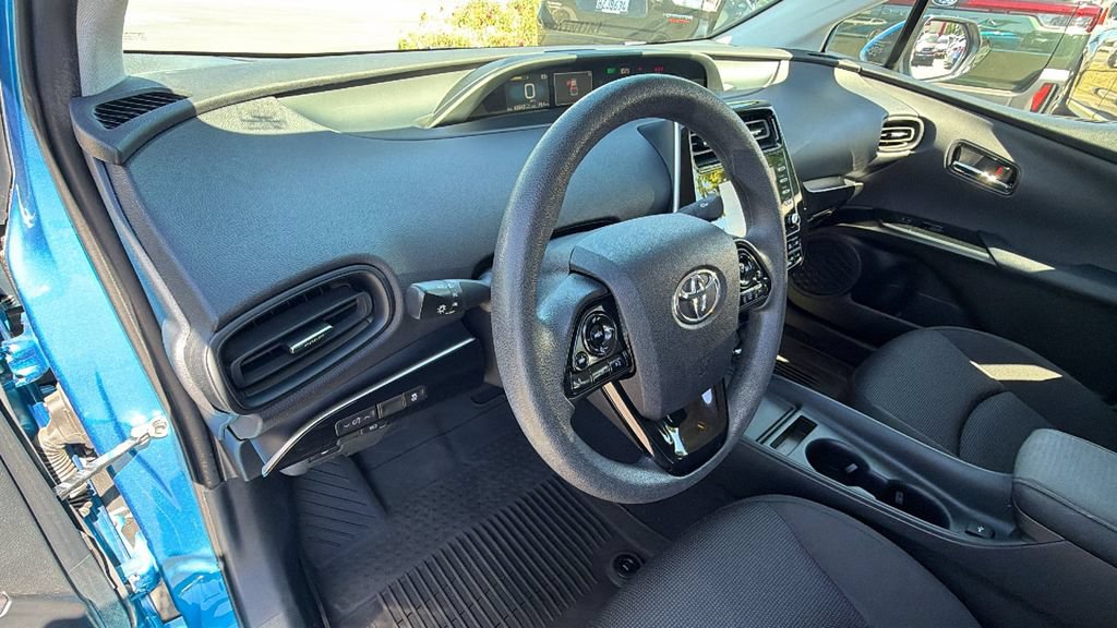 Used 2022 Toyota Prius L Eco FWD image 31