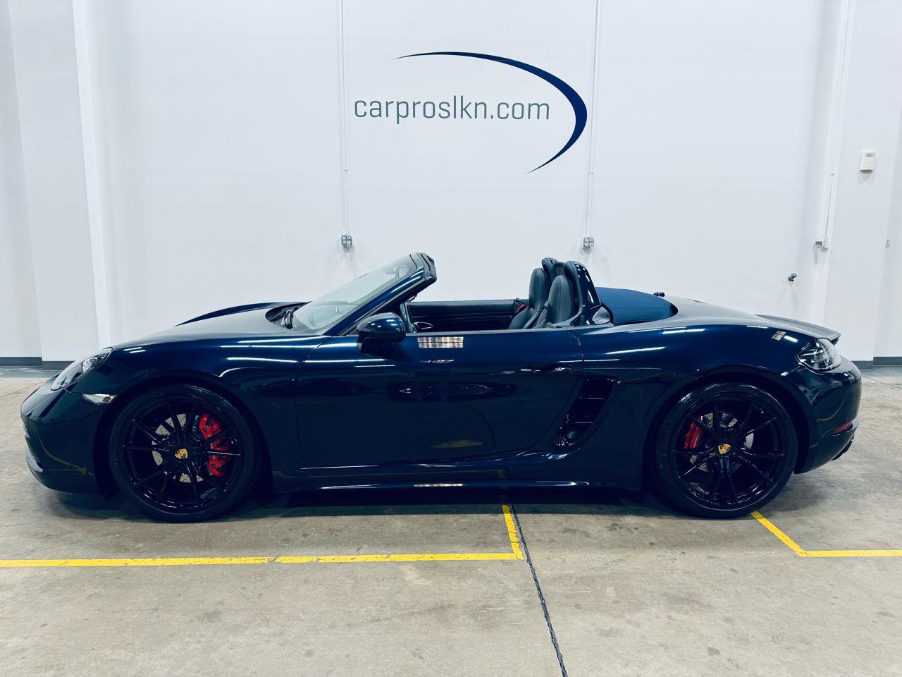 Used 2019 Porsche 718 Boxster GTS image 4