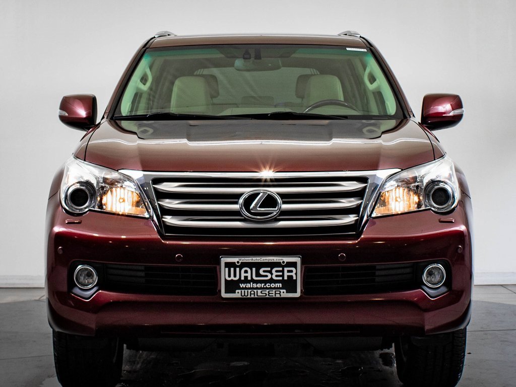 Used 2013 Lexus GX 460 Premium image 2