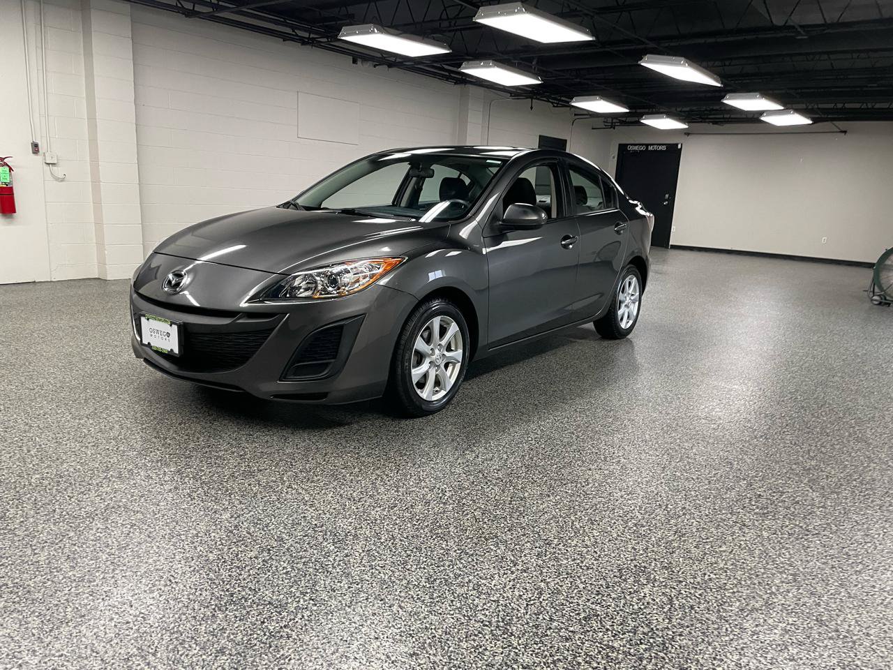 Used 2011 MAZDA MAZDA3 i Touring FWD image 9