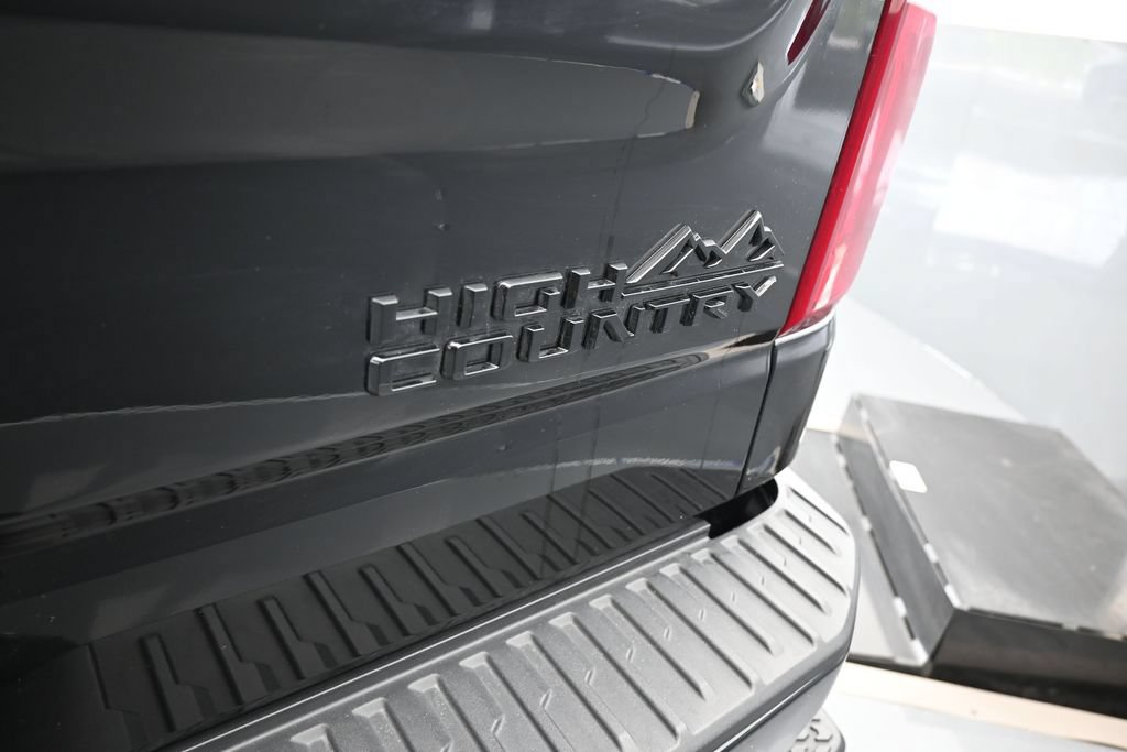 Used 2026 Chevrolet Silverado 1500 High Country w/ Midnight Edition AWD/4WD image 48