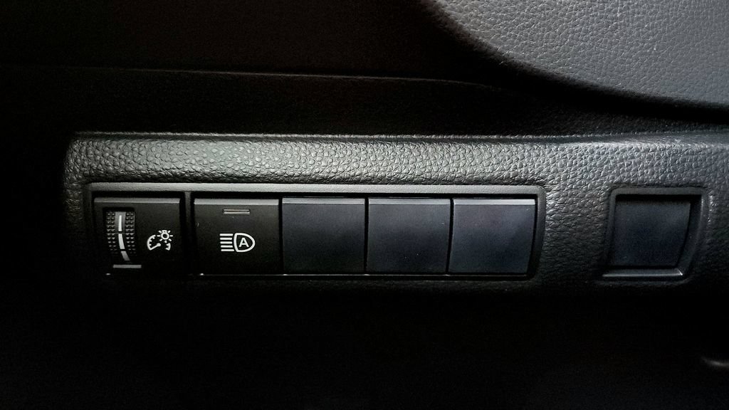 Certified 2022 Toyota Corolla LE FWD image 24