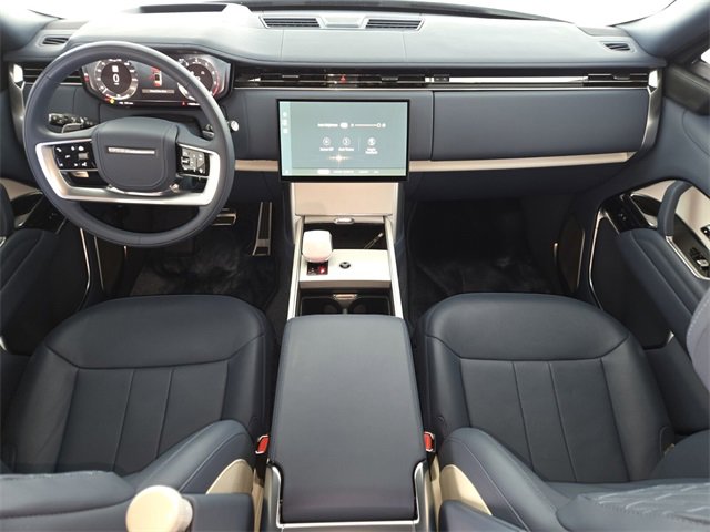 Certified 2024 Land Rover Range Rover SV image 4