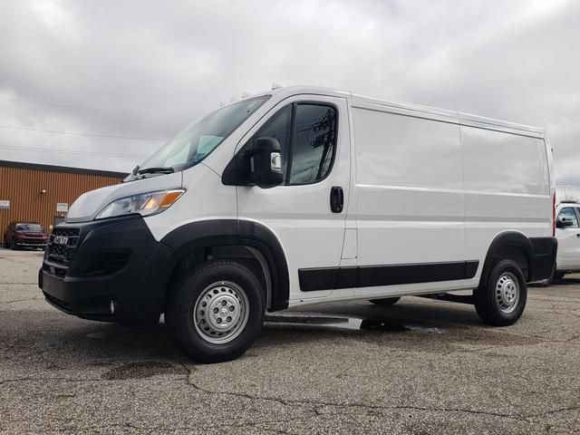 Used 2025 RAM ProMaster 2500 w/ Convenience Group FWD image 8