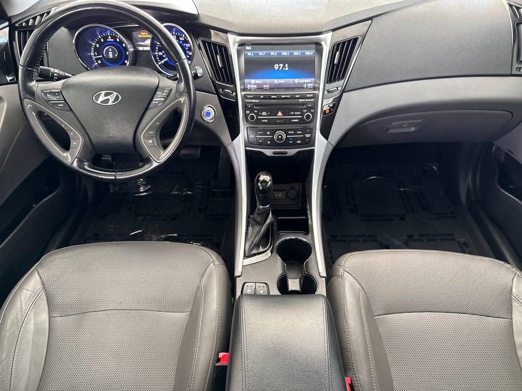 Used 2014 Hyundai Sonata Limited w/ Technology Package 05 FWD image 12