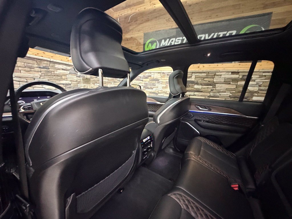 Used 2022 Jeep Grand Cherokee Summit AWD/4WD image 59