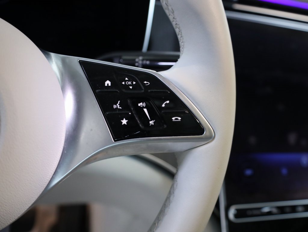 Certified 2023 Mercedes-Benz EQE 350+ 4MATIC SUV w/ Exclusive Trim Package image 15