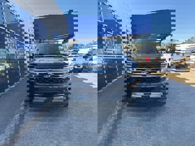 Certified 2022 Ford Expedition XLT image 3