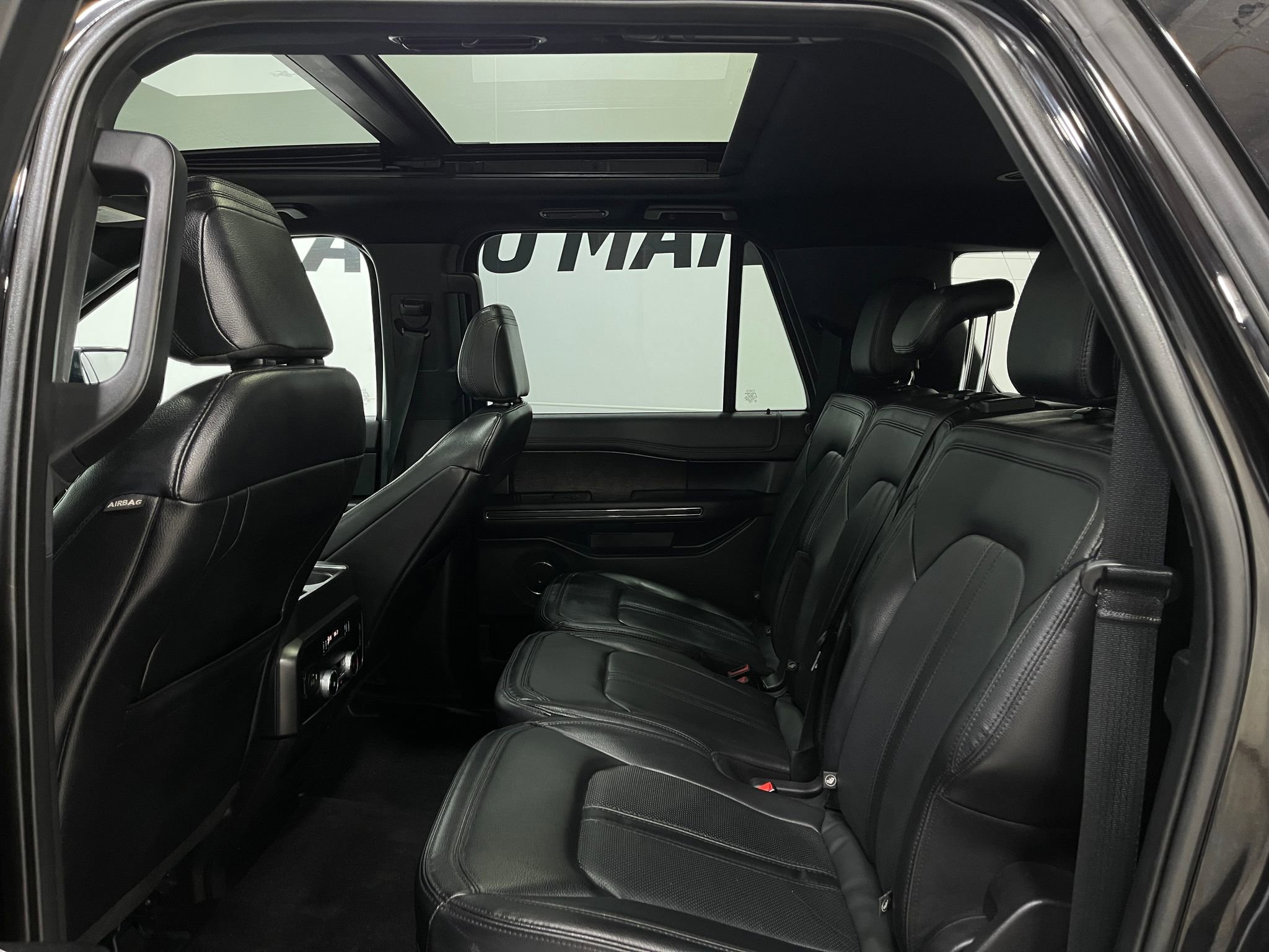 Used 2021 Ford Expedition Max Limited AWD/4WD image 30
