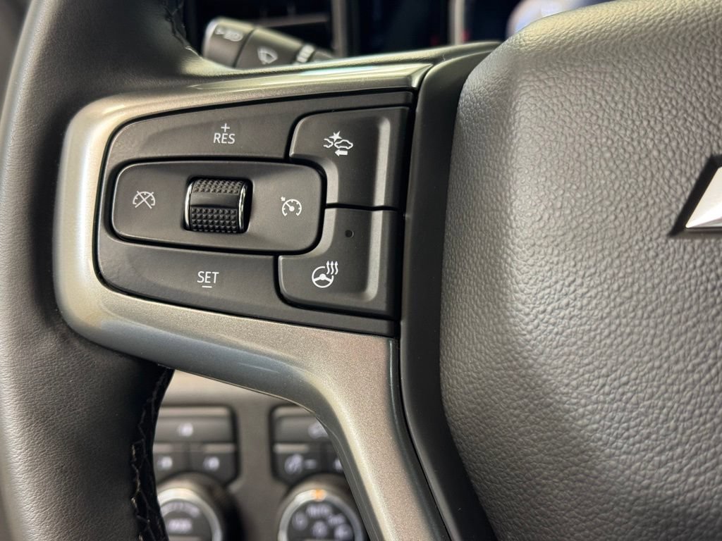 Used 2025 Chevrolet Silverado 2500 LT AWD/4WD image 33
