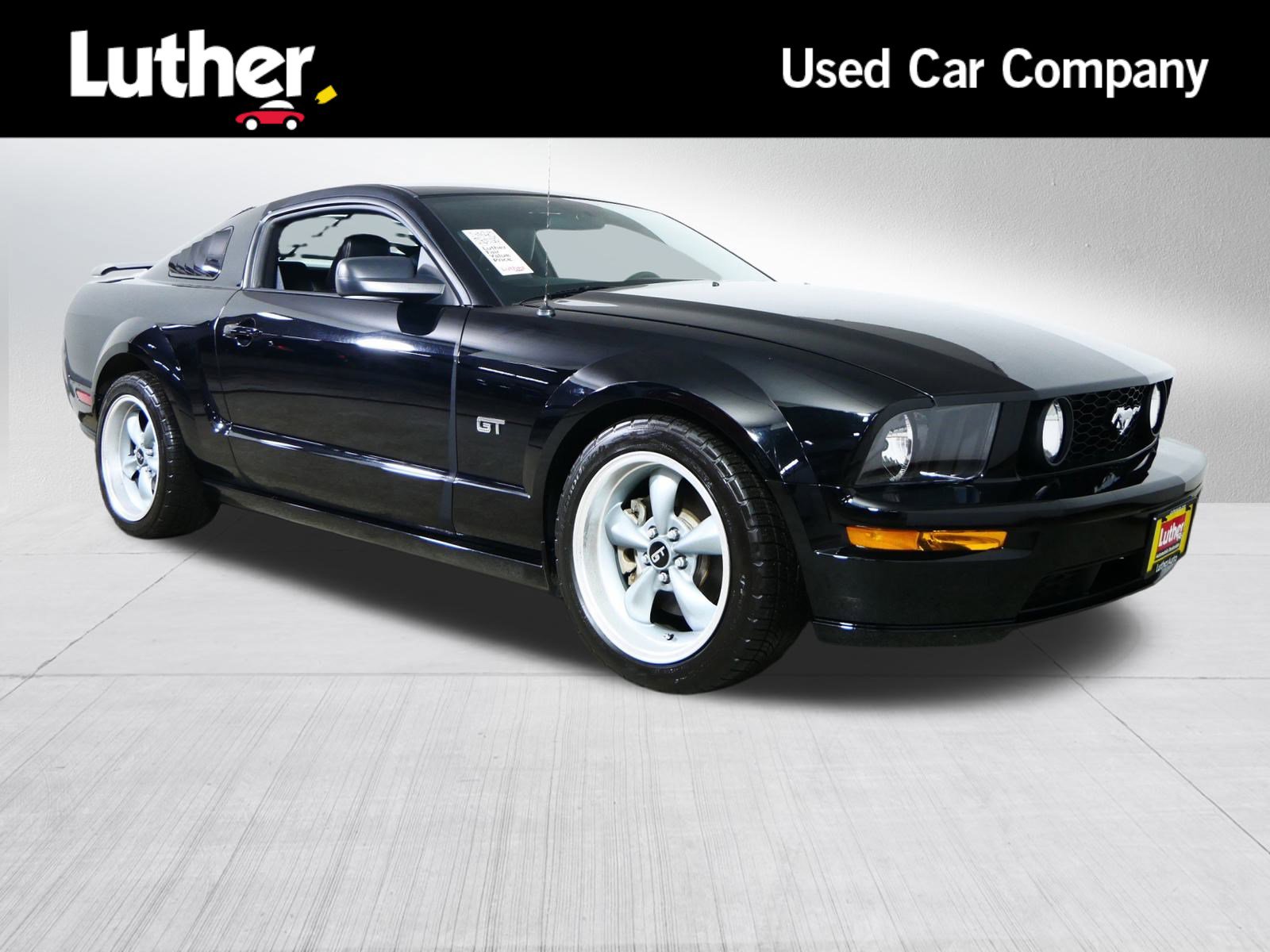 Used 2005 Ford Mustang GT video 1