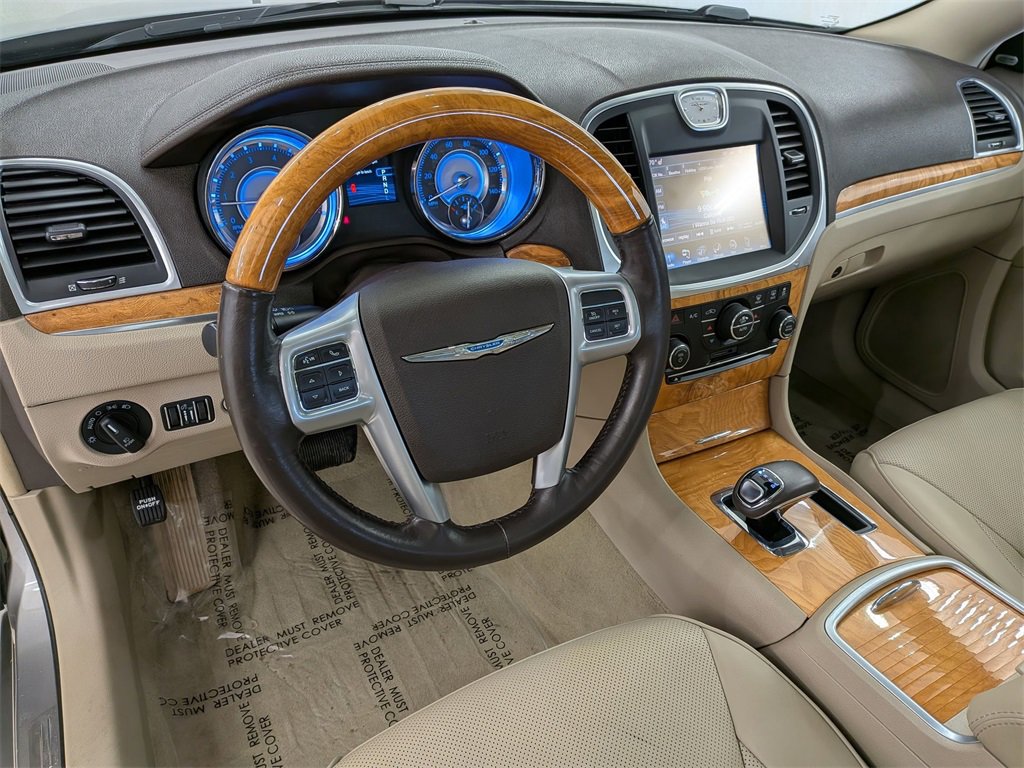 Used 2014 Chrysler 300 C image 13