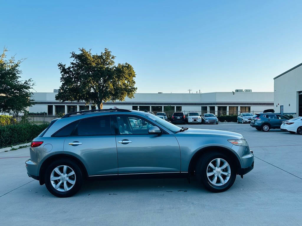 Used 2004 INFINITI FX35 Base Rwd 4dr SUV w/ Technology Pkg image 13