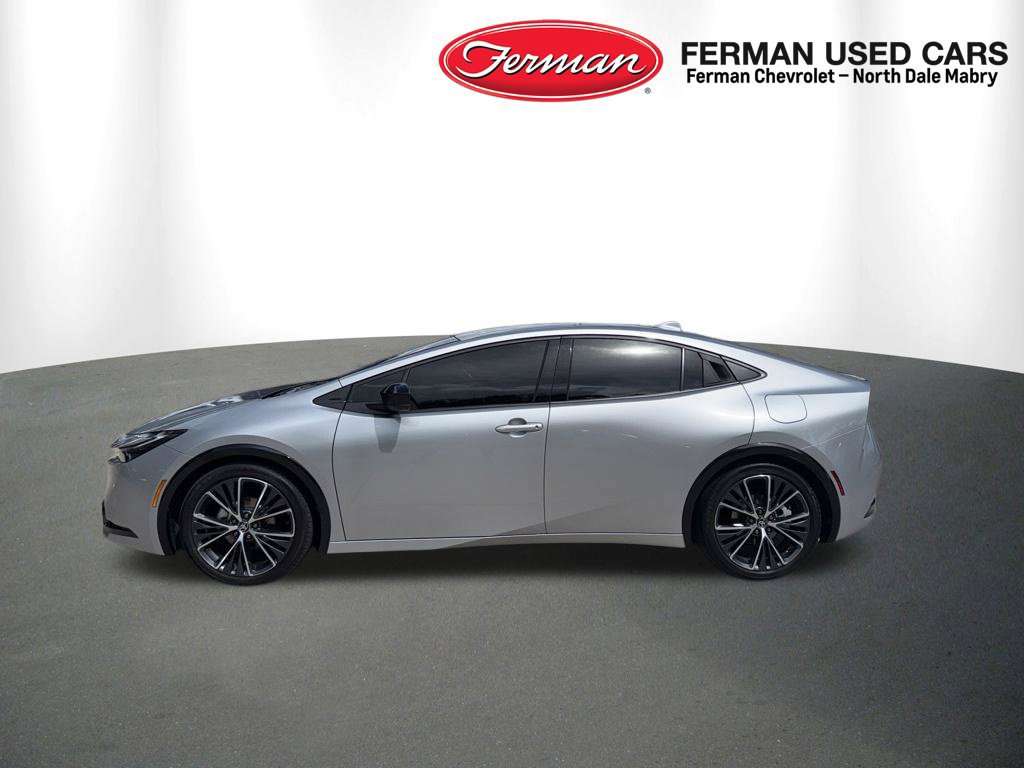 Used 2023 Toyota Prius XLE FWD image 6