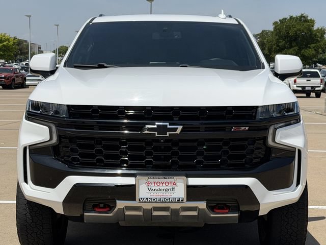 Used 2022 Chevrolet Tahoe Z71 w/ Luxury Package AWD/4WD image 7