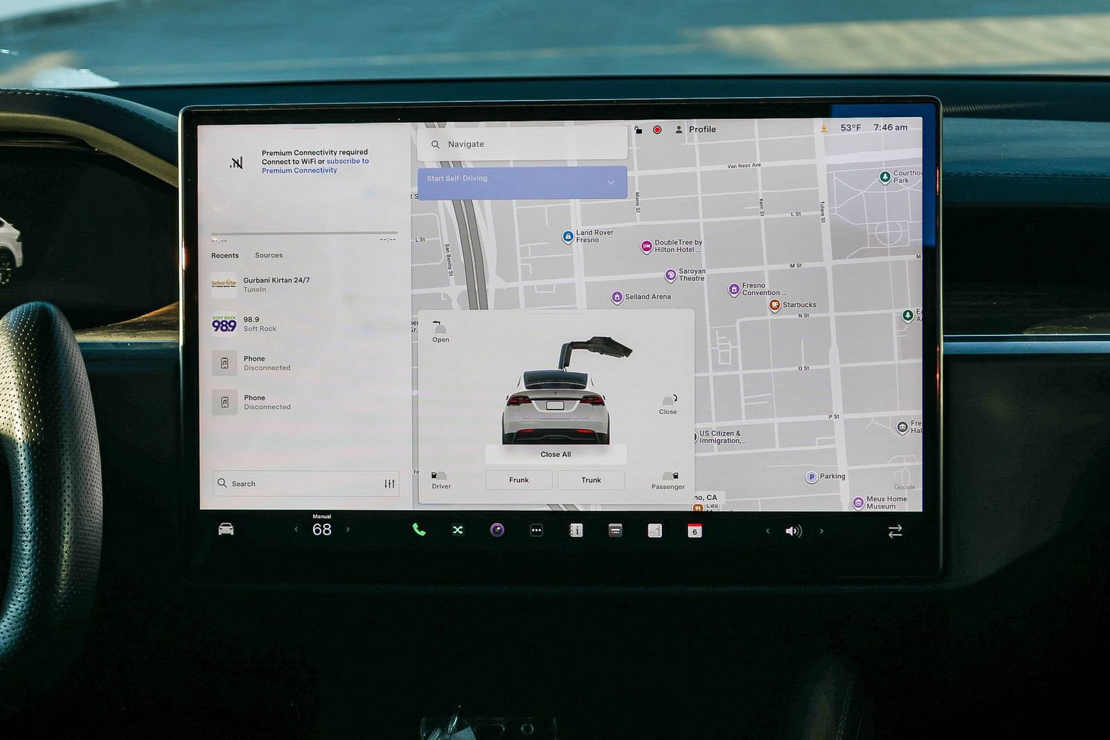 Used 2023 Tesla Model X image 25