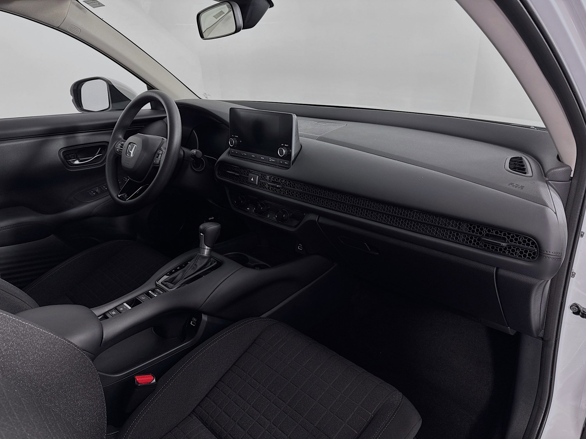 Certified 2023 Honda HR-V LX image 26