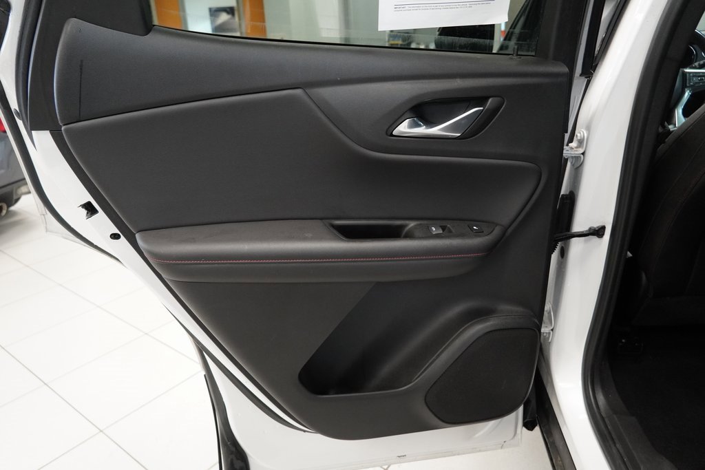 Used 2021 Chevrolet Blazer RS w/ Enhanced Convenience Package image 26