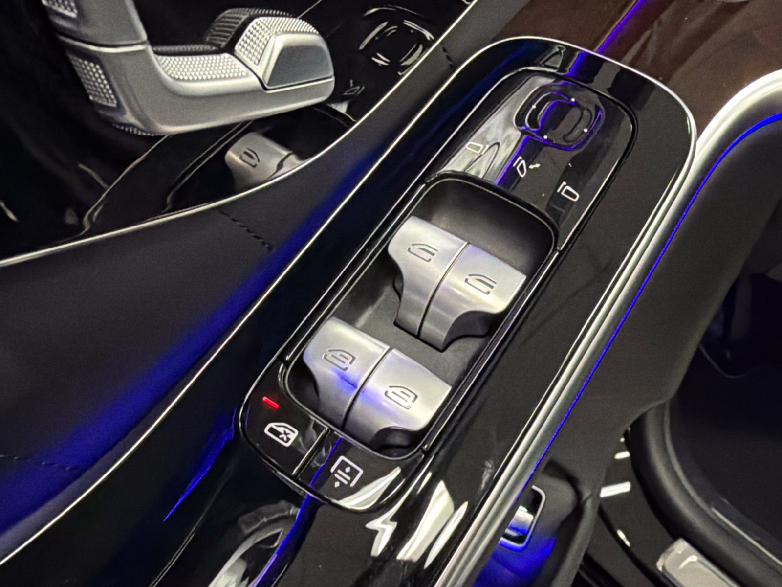 Certified 2024 Mercedes-Benz S 580e 4MATIC Sedan image 21