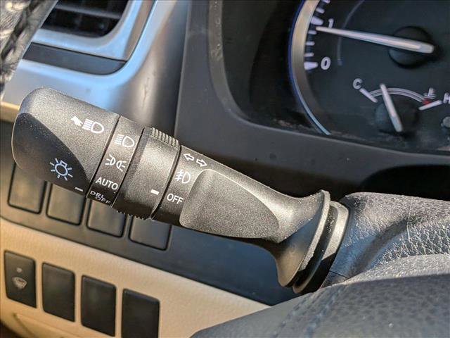 Used 2015 Toyota Highlander XLE AWD/4WD image 16