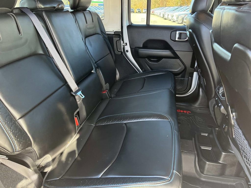 Used 2024 Jeep Wrangler High Altitude image 20