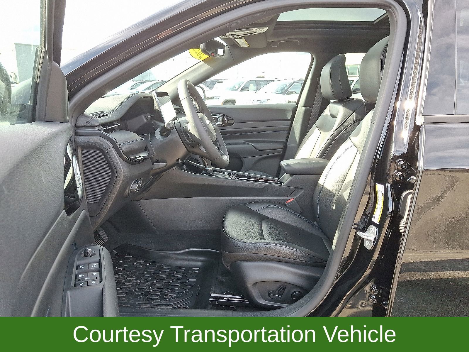New 2025 Jeep Compass Limited w/ High Altitude Package image 15