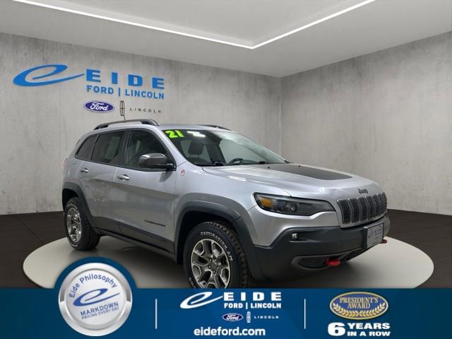 Used 2021 Jeep Cherokee Trailhawk image 1