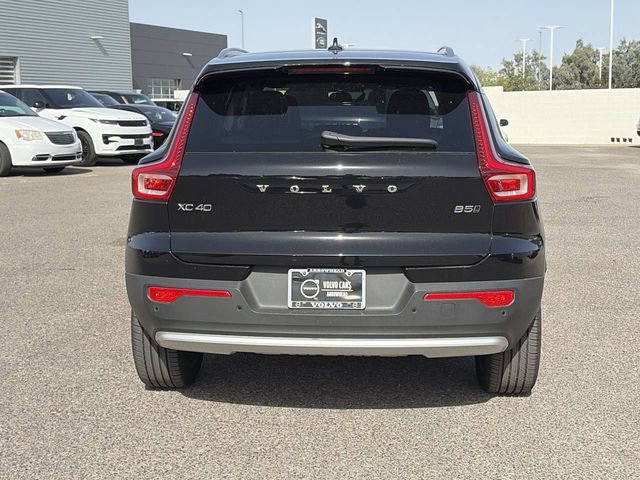 Certified 2025 Volvo XC40 B5 Plus w/ Protection Package Premier AWD/4WD image 8