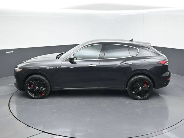 Used 2023 Maserati Levante GT AWD/4WD image 41