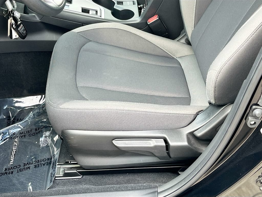 Used 2025 Subaru Impreza 2.0i AWD/4WD image 18