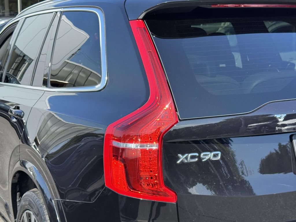 Certified 2023 Volvo XC90 B6 Core w/ Climate Package AWD/4WD image 8
