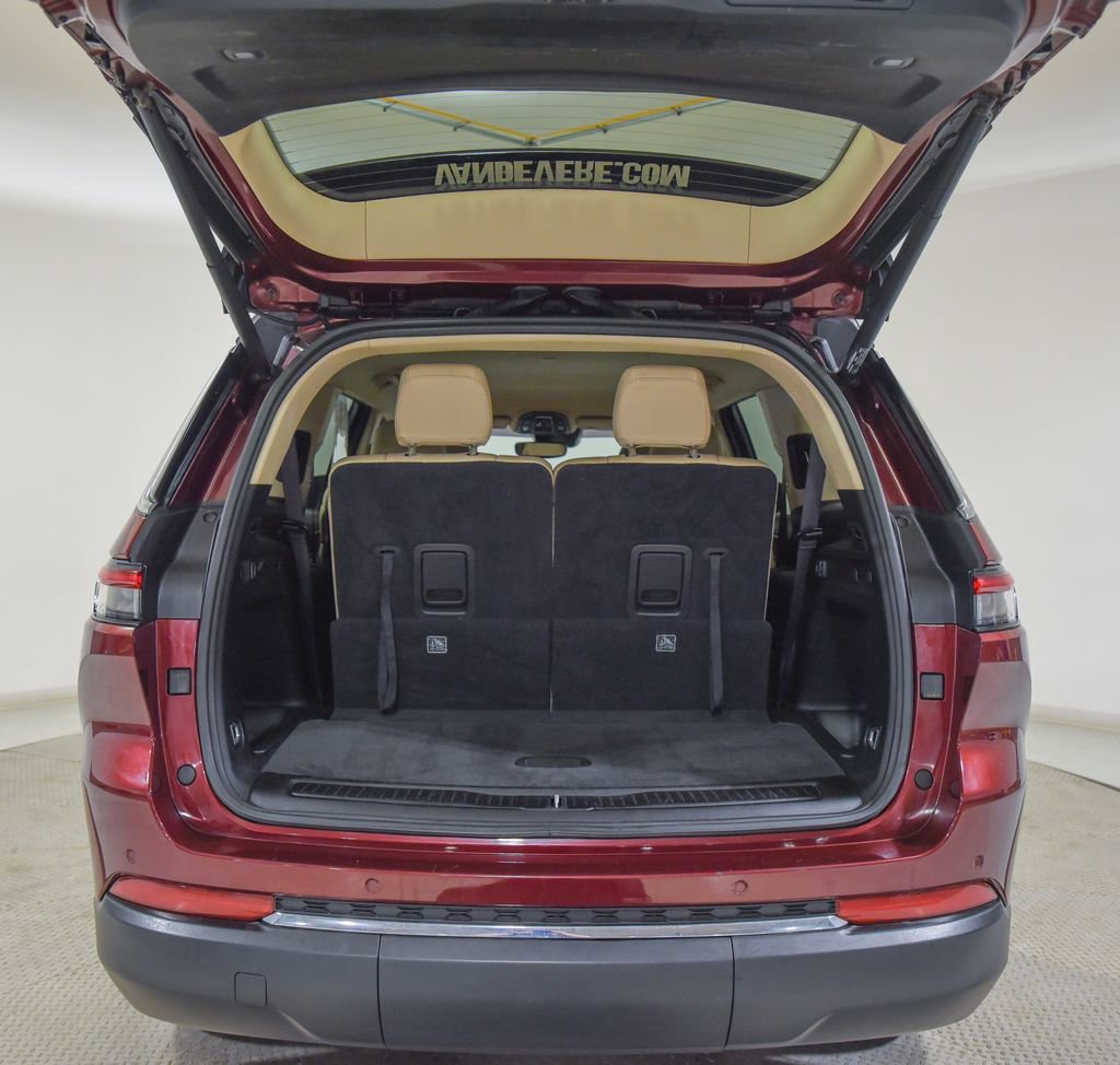 Used 2022 Jeep Grand Cherokee L Limited image 14