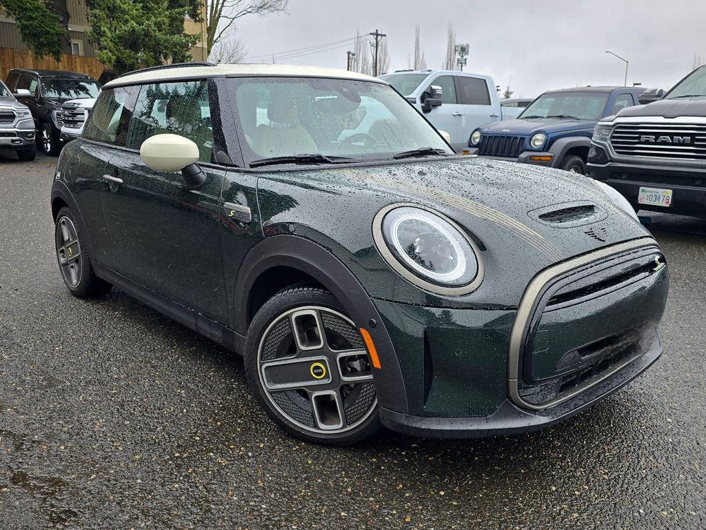 Used 2024 MINI Cooper SE w/ MINI Resolute Edition image 37
