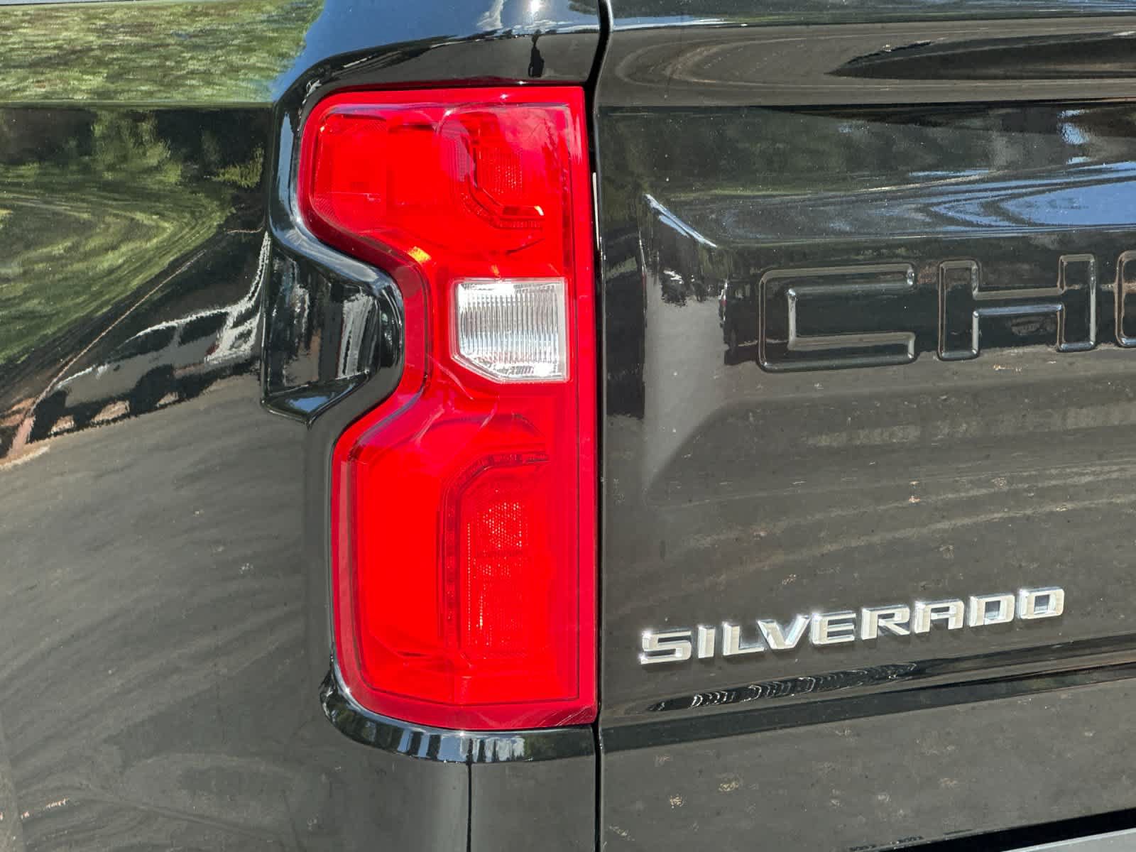Used 2019 Chevrolet Silverado 1500 LTZ w/ LTZ Plus Package RWD image 26