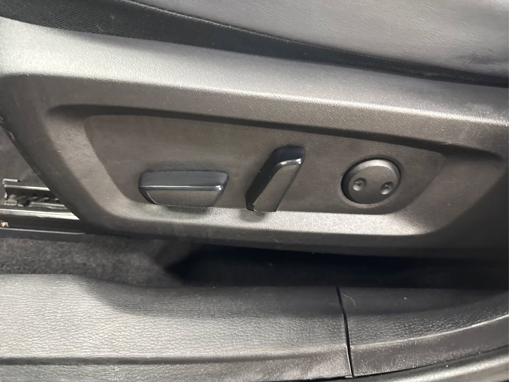 Used 2024 Mitsubishi Outlander SE image 42