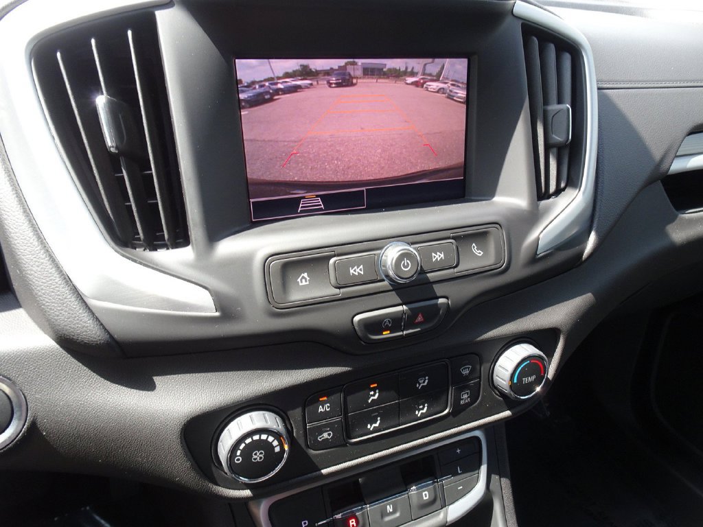 Used 2024 GMC Terrain SLE FWD image 19
