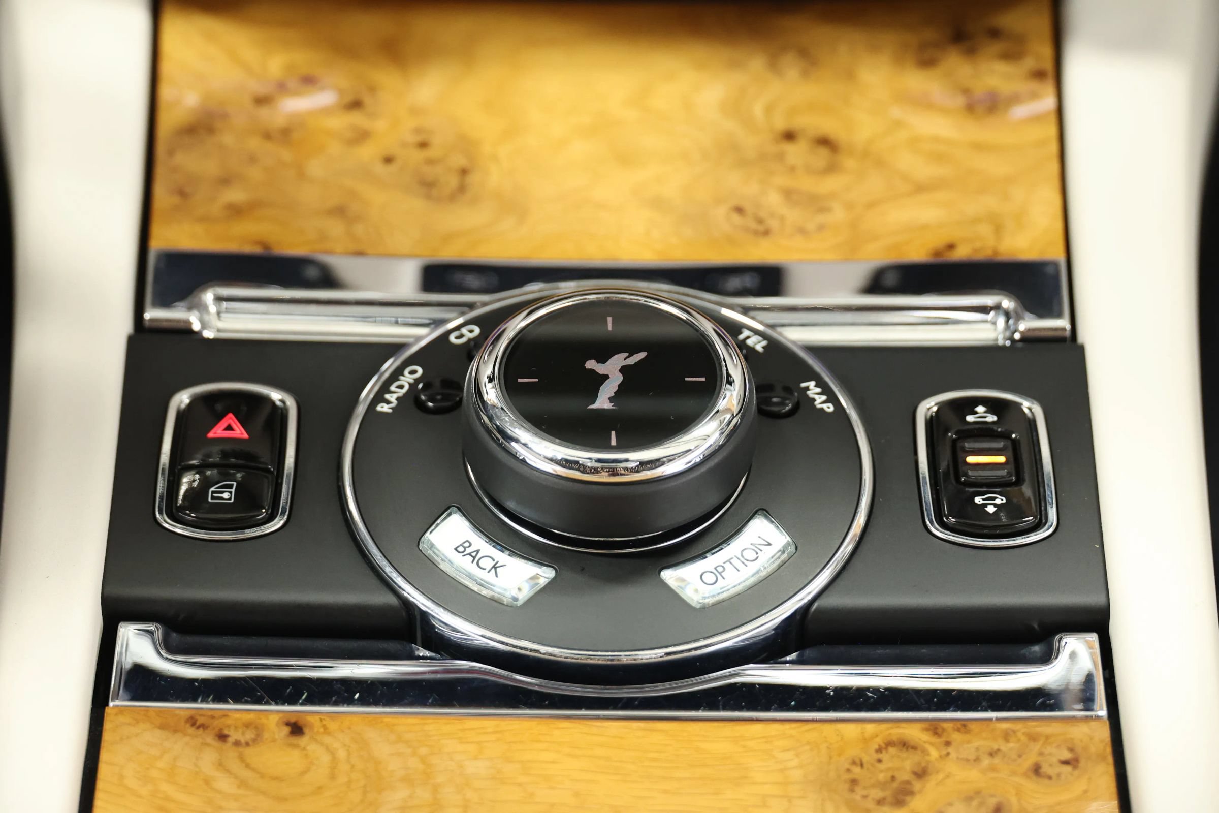 Used 2017 Rolls-Royce Wraith RWD image 57