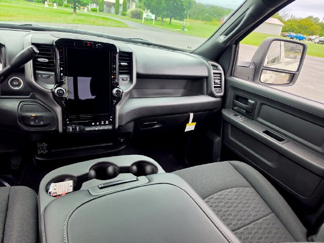 New 2026 RAM 3500 Tradesman AWD/4WD image 12