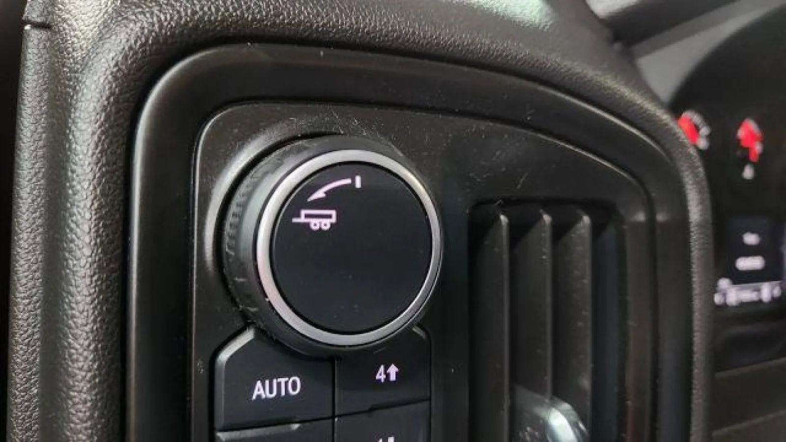 Used 2022 Chevrolet Silverado 1500 Custom Trail Boss image 41