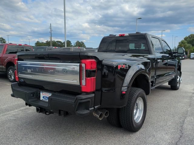 Used 2025 Ford F350 Platinum w/ Platinum Plus Package AWD/4WD image 4