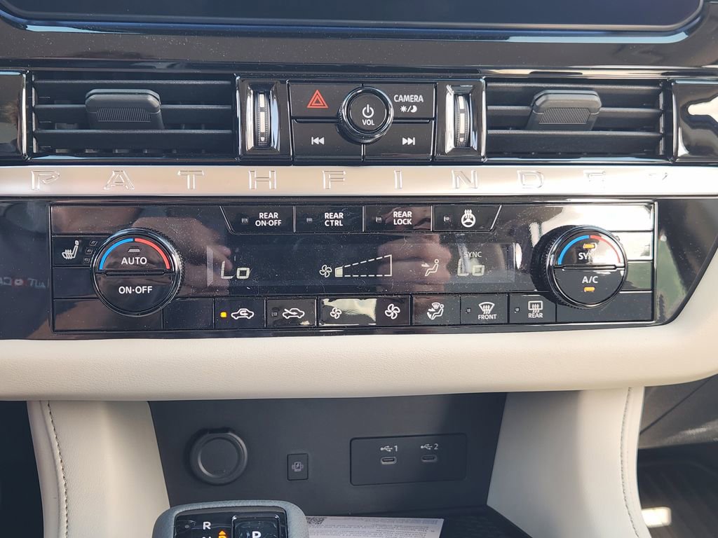New 2026 Nissan Pathfinder SL FWD image 14