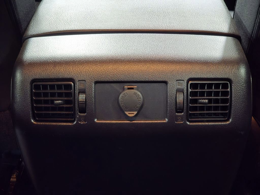 Used 2016 Toyota Tundra SR5 w/ SR5 Upgrade Package image 30